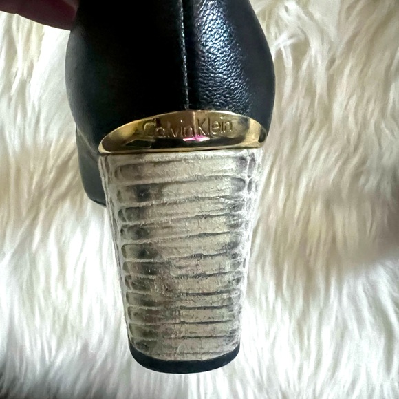 💥LAST MARK DOWN, MUST GO💥 Calvin Klein block snake print heels - Picture 5 of 6
